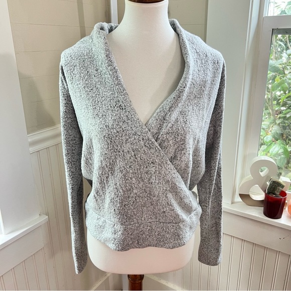 3/$20 LULU'S Gray Faux Wrap Sweater - Picture 1 of 8